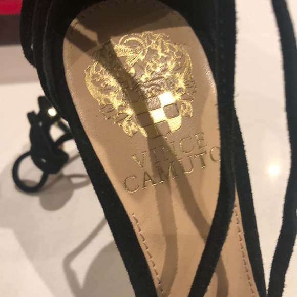 Vince Camuto Shoes - Picture 3 of 6